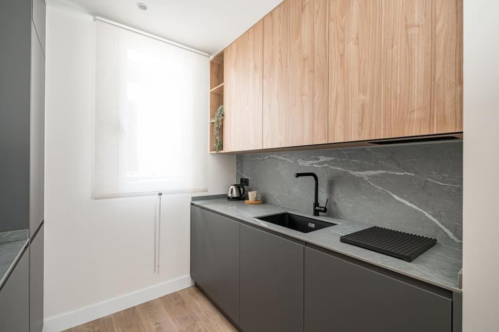 Appartamento Salamanca Vii Calle Conde De Penalver 2br 2bh Madrid